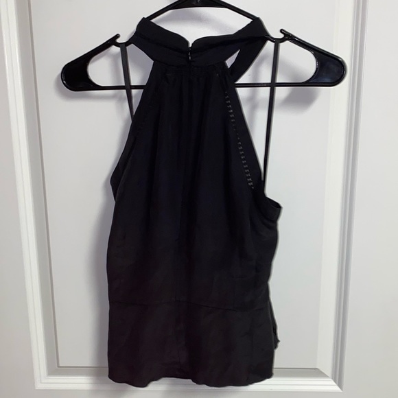 Frame Lace Inset Sleeveless Top - Picture 5 of 8